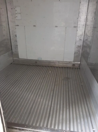 10ft x 8ft 10′ Used Reefer Container image 2