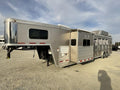 2014 Logan Coach RAZ4GNHDLQ 40′ 4 horse Razor GN Horse Trailer**WITH WALK IN CLOSET image 0